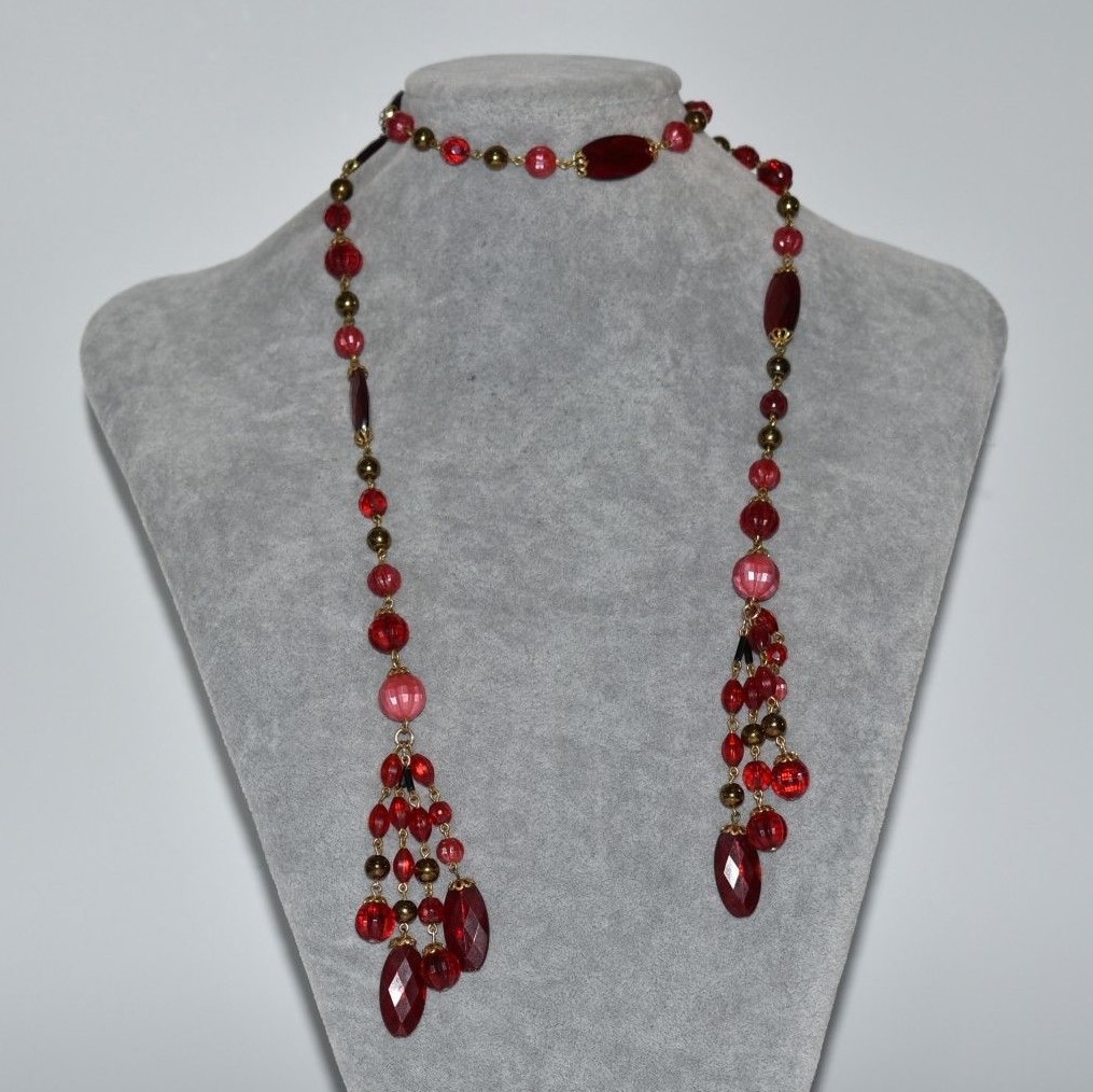 1950's red glass bead lariat necklace